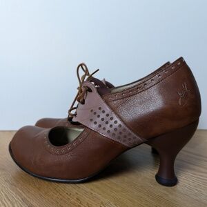 John Fluevog Bellevue Mollie Johnson brown leather lace-up Mary Jane heel size 9